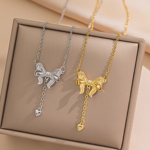 Stainless Steel Bow Knot Heart Tassel Pendant Necklace Elegant Princess Style Versatile Sparkling Clavicle Chain