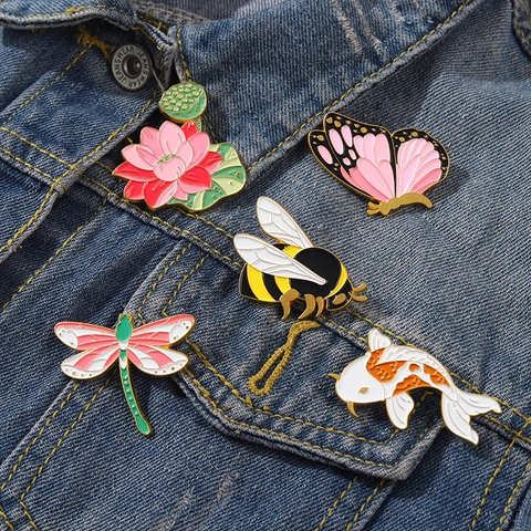 Spille In Smalto Lega Stile Cinese Animale Loto Farfalla Ape Koi Libellula Accessori Per Abbigliamento Per Donne Uomini