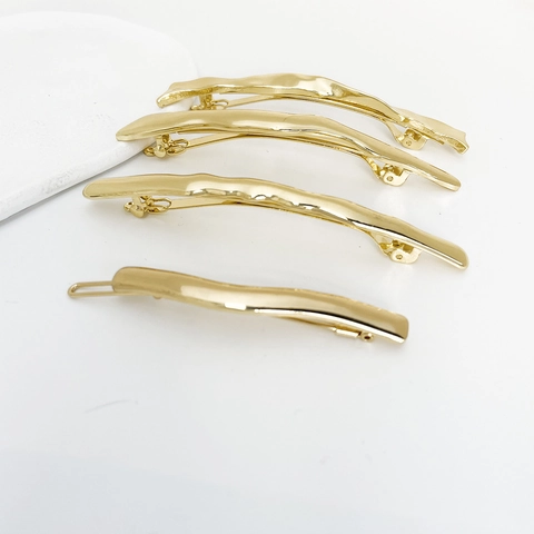 Unregelmäßige Wellen Metall Haarklammer Legierung Feder Haarnadel Minimalistisch Süß Cool Kopfschmuck Für Frauen