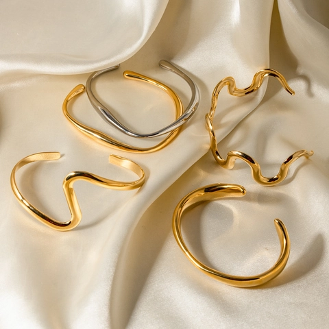 Minimalist Stainless Steel Wave Design Necklace And Bracelet For Women 18K Gold Plated Irregular Curved Jewelry Gift