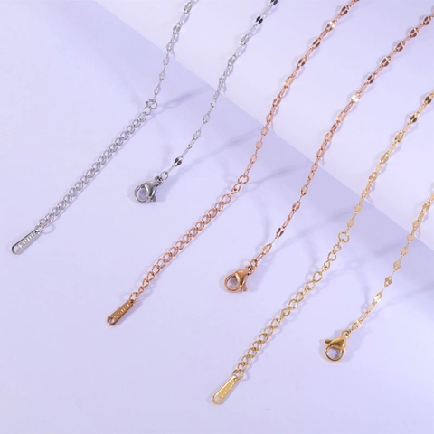 Collar De Cadena De Labios De Acero Inoxidable 304 Minimalista Chapado En Oro De 18K Joyas De Eslabones Ovalados Planos