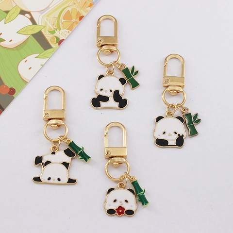 Simpatico Portachiavi a Forma di Panda Gigante Tesoro Nazionale In Lega di Zinco Smalto Pendente di Bambù per Zaino Regalo Decorativo