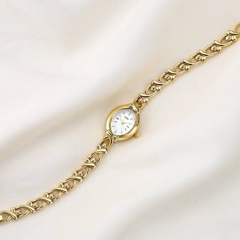 Montre Bracelet Femme Alliage Rétro Mode Quartz Étanche Cadran Ovale Style Bijoux Élégant Luxe Montre Pour Dame