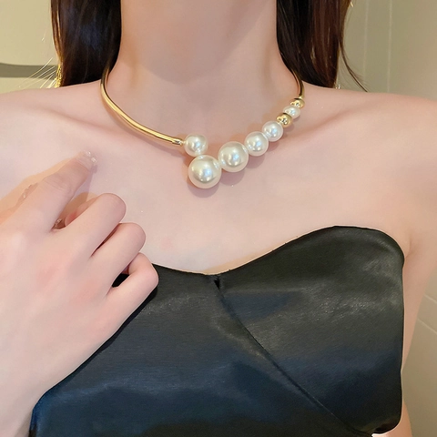Collana Girocollo con Perle Artificiali Barocche Francesi per Donna Elegante Gioielli a Collare Geometrico in Rame Galvanizzato Oro