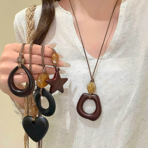 Collana Con Pendente Geometrico Retrò Con Forma Di Cuore E Stella In Resina E Cordino Cerato Da Donna Stile Etnico