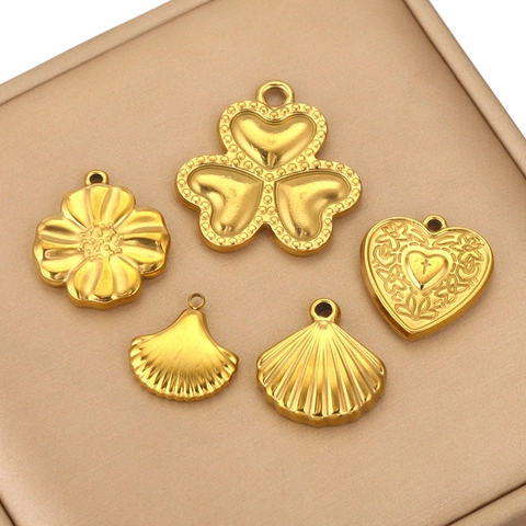 Ciondoli In Acciaio Inossidabile Forme Cuore Conchiglia Fiore Croce Accessori Gioielli DIY Collane Orecchini Oro Acciaio