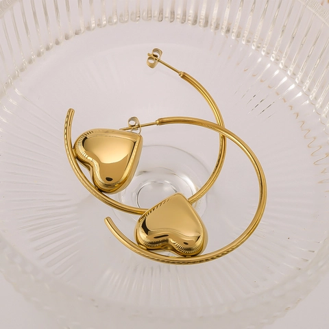 Stainless Steel Heart Hoop Earrings 18K Gold Plated C Shape Hollow Heart Niche Minimalist Jewelry For Women