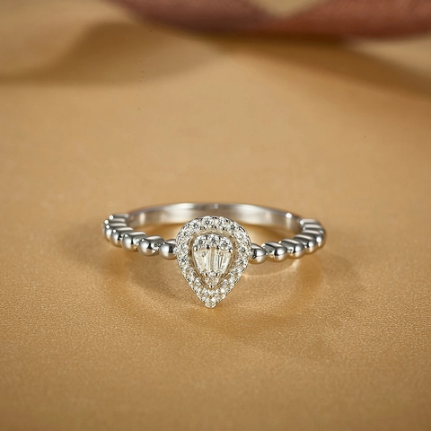 925 Sterling Silver Moissanite Heart Shaped Ring For Women Elegant Beaded Band Moissanite Jewelry Gift With GRA Certificate