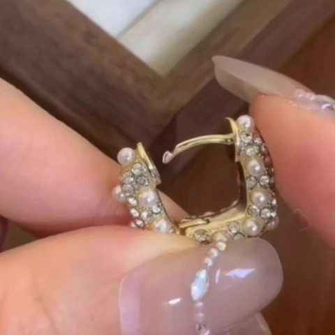 Elegante Creolen Im Französischen Stil Vergoldete Legierung Mit Imitationsperlen Und Strasssteinen Für Damen Retro