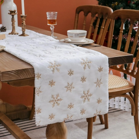 Camino De Mesa Navidad Felpa Blanca Piel Sintética Lentejuelas Bordado Copo De Nieve Fiesta Cena Elegante Invierno Decoración