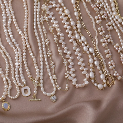 Vintage Retro Freshwater Pearl Necklace Baroque Irregular Alloy Gold Plated Chain Rhinestone Pendant Clavicle Chain For Women