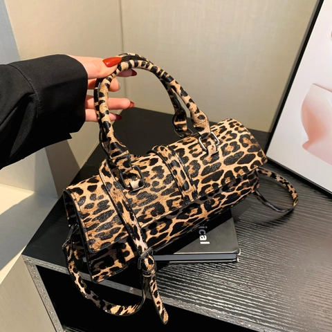 Leopard Print Baguette Shoulder Bag Women PU Leather Handbag Fashion Trendy Crossbody With Adjustable Strap Vintage Style