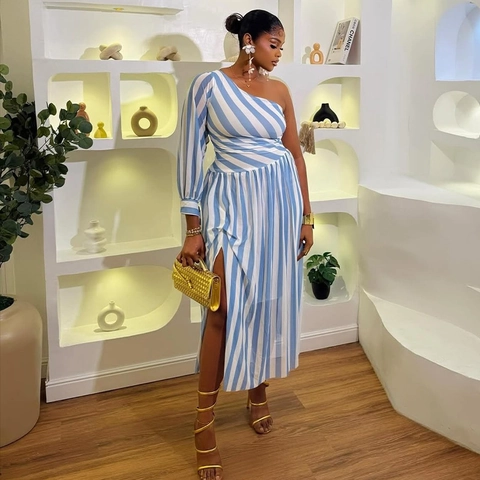 Ein Schulter Gestreiftes Maxikleid Polyester Spandex Langarm Asymmetrisch Hoher Schlitz Lässig Strand Party