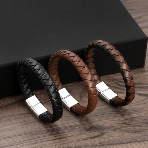 Bracciale Retrò In Pelle Microfibra Intrecciata Con Chiusura Magnetica In Lega Di Zinco Per Uomo
