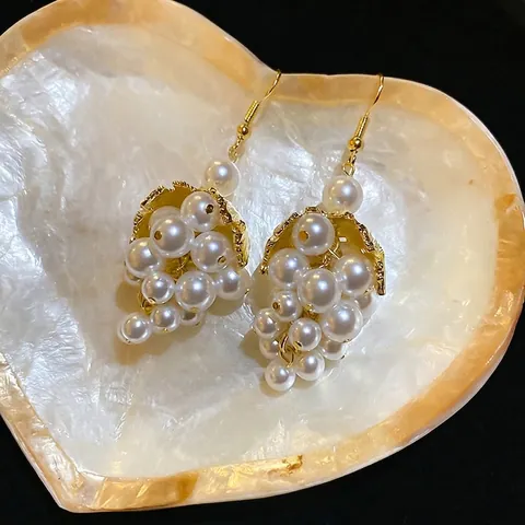 Pendientes Colgantes Retro Racimo De Uvas Aleación Dorada Hoja Perla Artificial De Imitación Joyería Elegante Para Mujer
