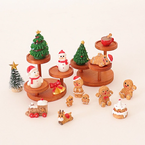 Christmas Miniature Figurines Wooden Display Stand Resin Gingerbread Man Snowman Reindeer Tree Desktop Decoration Dollhouse Accessory
