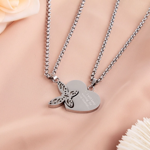 Colliers de Couple en Acier Inoxydable pour Hommes Femmes Pendentif Papillon Coeur Romantique Gravé Chaîne en O Bijoux Cadeau