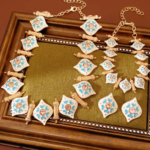 Vintage Bohemian Necklace Bracelet Earrings Alloy Enamel Rhinestone Heart Pattern Jewelry With Silver Earring Post For Women