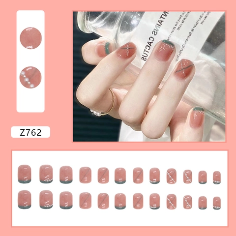 Unghie Finte Corte Quadrate Con Punte Francesi Verdi Decorazione Con Künstliche Perle Artificiali Dolci Eleganti Per Donne