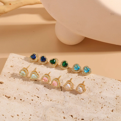 Elegant 14K Gold Plated Copper Heart Zirconia Stud Earrings For Women Fashion Minimalist Colorful Zirconia Jewelry Gift
