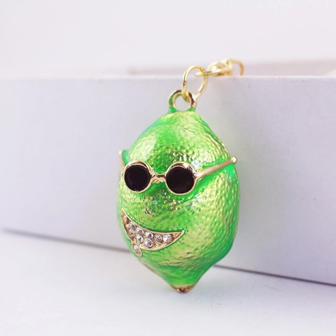 Kreativer Süßer Zitronen Schlüsselanhänger Mit Sonnenbrille Strass Emaille Frucht Anhänger Metall Schlüsselring Tasche Charme
