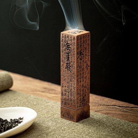 Weihrauchbrenner Legierung Herz Sutra Graviert Vertikaler Räucherstäbchenhalter Home Zen Meditation Retro Dekor