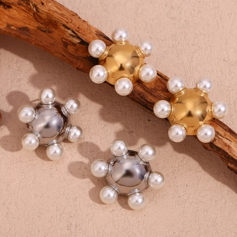 Orecchini a Bottone in Acciaio Inossidabile con Perla Artificiale Vintage per Donna Placcato Oro 18K Forma a Ruota Tonda Gioielli Minimalisti Geometrici