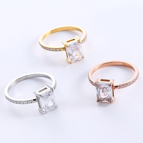 Eleganter Ring Smaragdschliff Quadratisch 316L Edelstahl Zirkon Mikro Pave Band Retro Minimalistisch Für Damen