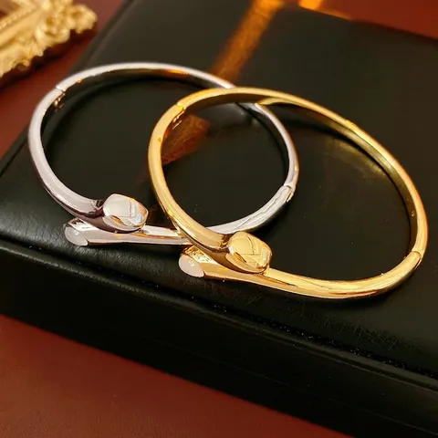 Minimalist Gold Plated Copper Crossover Cuff Bracelet For Women With White Stone Inlay Luxury Fashion Jewelry