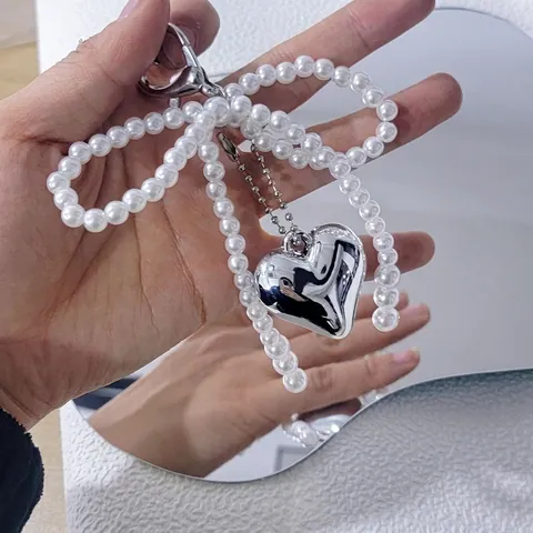 Fashion Artificial Pearl Bow Heart Bag Charm Alloy Heart Pendant Keychain For Women Handbag Phone Chain Decoration