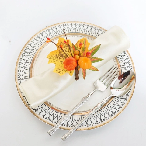 Pumpkin Maple Leaf Napkin Ring Autumn Thanksgiving Table Decoration Satin Foam Berries Harvest Holiday Dinner Party