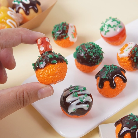 Simulation Takoyaki Food Model Keychain Realistic Japanese Octopus Ball Miniature PVC Resin Dessert Toy Accessory
