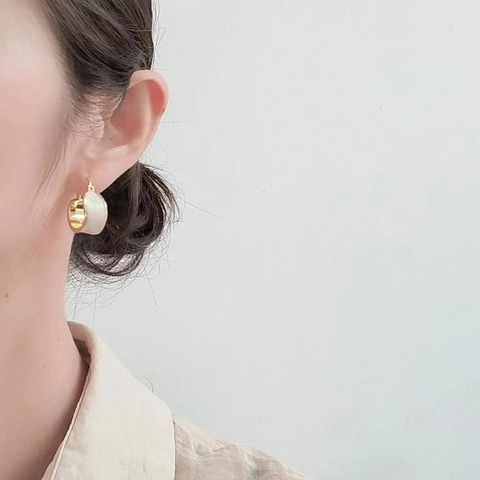 Créoles Cuivre Plaqué Or 18K Émail Blanc Géométrique Bijoux Fantaisie Minimalistes Simples Pour Femmes