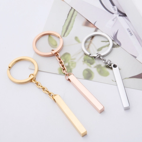 Portachiavi con Ciondolo a Barra Rettangolare in Acciaio Inossidabile Lucido a Specchio Minimalista Metallo Accessorio da Appendere