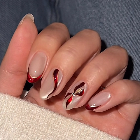 Eleganti Unghie Finte Stile Francese Forma Mandorla Rosa Perla Artificialto Lucide Con Fiocco Rosso E Glitter Per Donna
