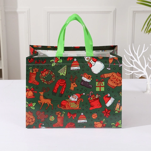 Christmas Non-Woven Gift Bags Santa Claus Snowman Reindeer Print Festive Holiday Party Favor Candy Packaging Tote Handbags