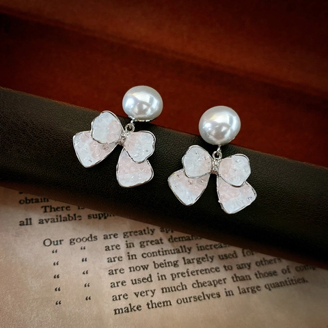 Bloem Vlinderstrik Oorknopjes Met Legering Kunstmatige Kunstparel Kristal En 925 Sterling Zilveren Oorbel Post Voor Vrouwen