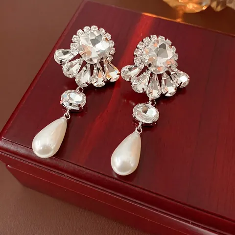 Orecchini Pendenti Fiore Perno Argento Strass Rame Goccia Perla Artificial Imitazione Stile Corte Retrò Per Donna