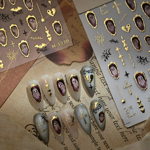 Autocollants À Ongles Halloween 3D Relief Feuille D Or Fantôme Croix Chauve Souris Toile D Araignée Manucure DIY Femmes