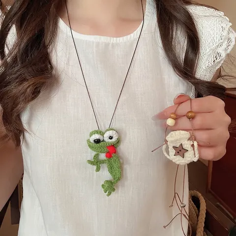 Collana Pendente Rana Stella Mini Borsa Uncinetto Fatto A Mano Stile Foresta Animale Carino Perla Di Legno Catena Lunga Donne