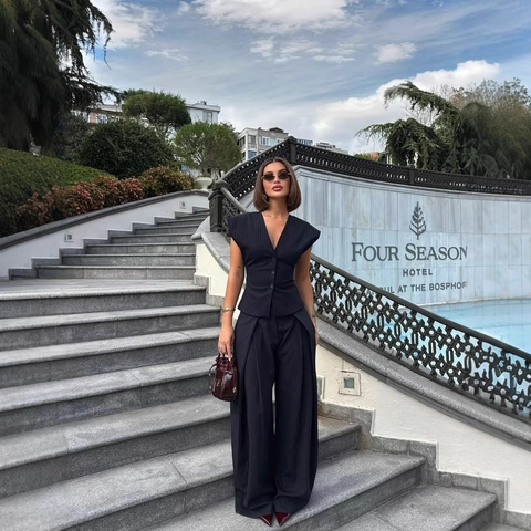 Women Elegant Vest And Wide Leg Pants Sleeveless V Neck Pinstripe Solid Color Office Lady Commuter Outfit