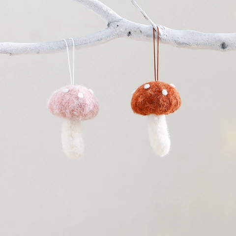 Ornamenti Appesi A Fungo In Feltro Di Lana Fatti A Mano Con Pois Bianchi Per Decorazioni Per Alberi Di Natale