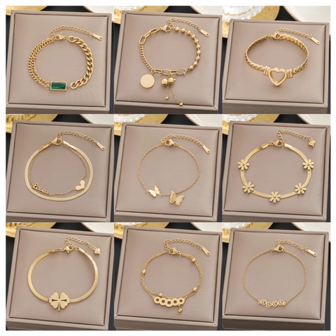 Bracciale in Acciaio Inossidabile Placcato Oro 18K per Donna Gioielli di Moda Elegante Bracciale a Catena con Perle Artificiali Strass Farfalla