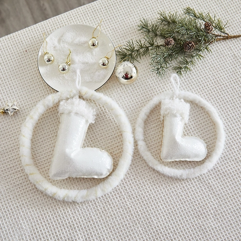 Corona De Navidad De Peluche Blanco Con Adorno Colgante De Calcetín De Lentejuelas Para Decoración De Pared De Árbol