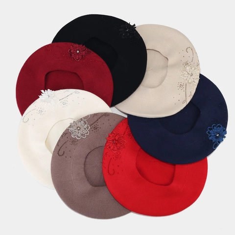 Women Knitted Beret Hat With Stereo Flower Rhinestones French Vintage Winter Warm Elegant Painter Cap Soft Fashion Headwear