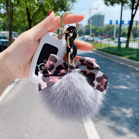 Leoparden Schleife Fuchsfell Pompon Schlüsselanhänger Dekorativ Acryl Kette Taschenanhänger Auto Schlüsselring Damen Mode Accessoires