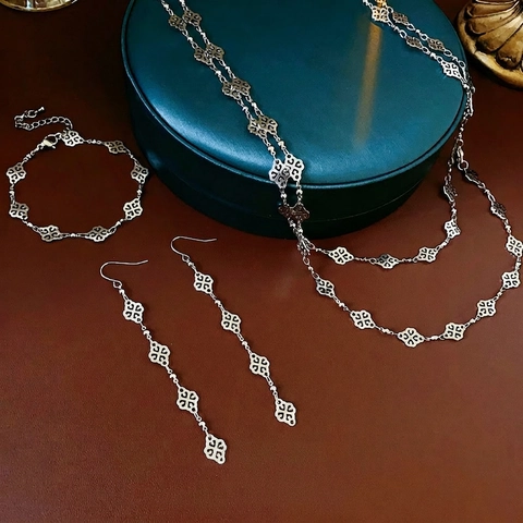 Hollow Clover Auspicious Cloud Necklace Bracelet And Earrings Jewelry Copper Vintage Luxury Style For Women