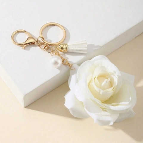 Sweet Rose Flower Keychain With Artificial Pearl Tassel Gold Metal Key Ring Elegant Bag Pendant For Women Graduation Gift