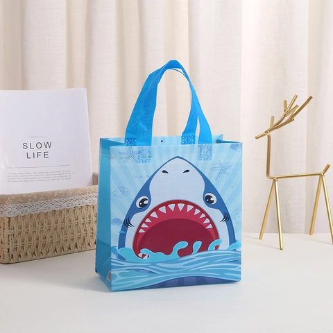 Cartoon Haai Cadeauzakje Non-woven Stof Draagtas Blauw Oceaan Thema Verjaardag Party Gunst Herbruikbare Handtas
