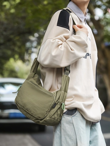 Nylon Messenger Bag Large Capacity Waterproof Crossbody Bag Casual Streetwear Versatile Shoulder Bag For School Daily Use